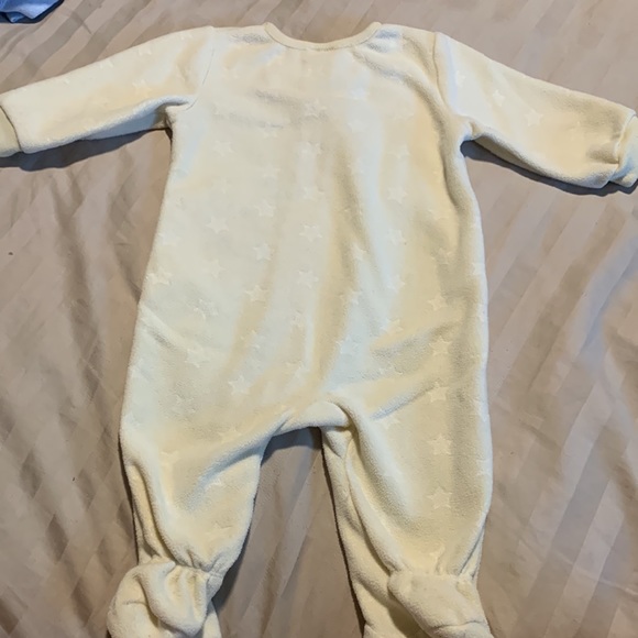 Absorba yellow zip up pajamas size 3-6months - Picture 2 of 4
